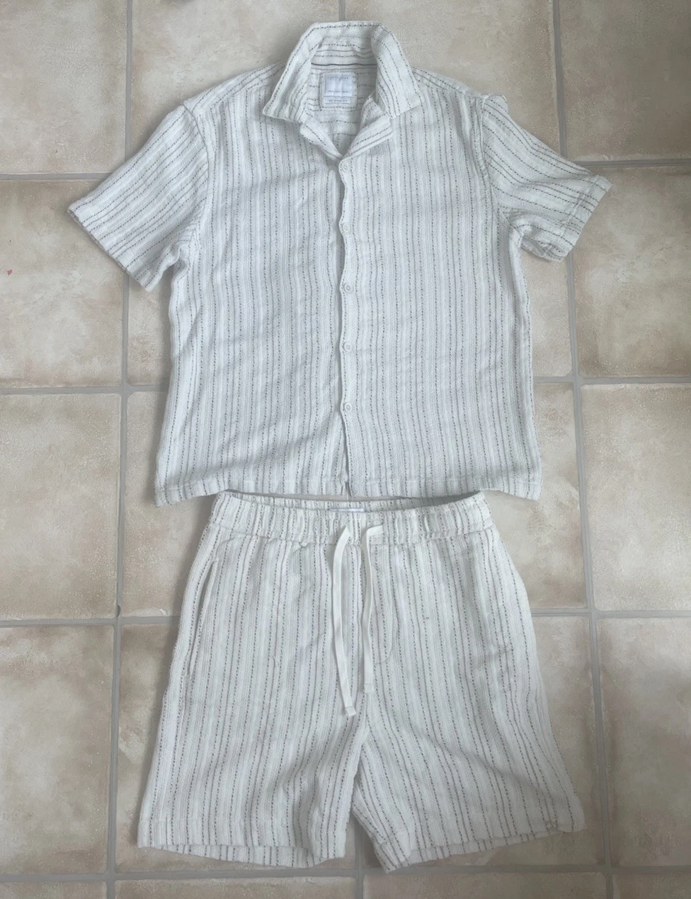 Cactus man Relaxed Fit Button Up stripe Textured Camp Shirt / Shorts Set; M