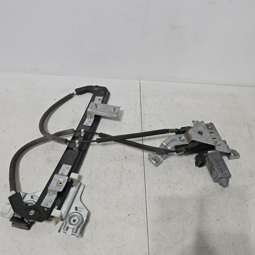 99-06 Chevy GMC YUKON REAR RH Right Passenger Power Window Regulator w/Motor OEM
