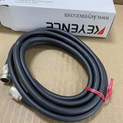 one new keyence Displacement sensor cable LK-C2 LK-C2 Spot stock