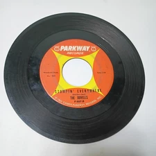 The Dovells You Can’t Sit Down / Stompin’ Everywhere 7” Single 45 (1963) P-867