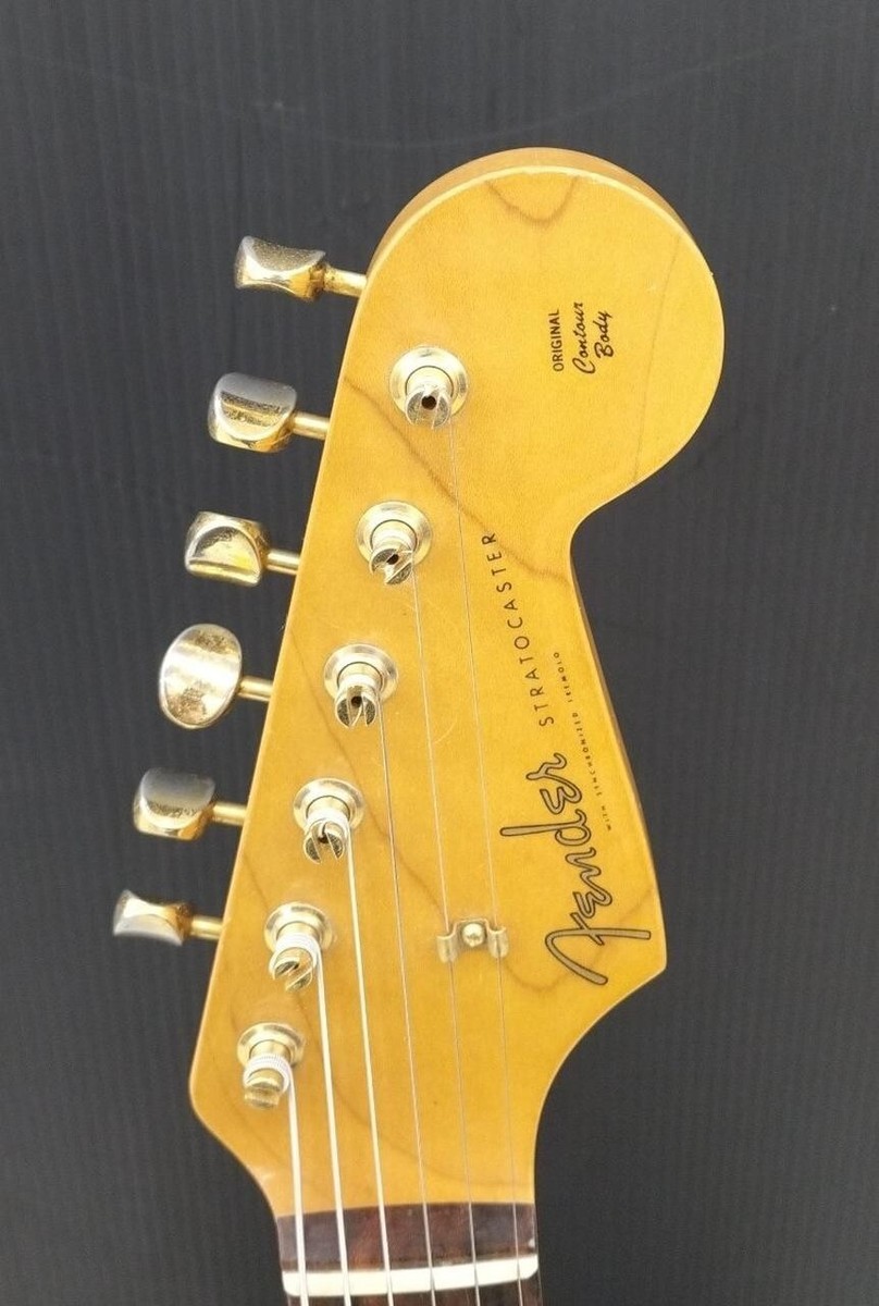 Fender Japan ST62G-TX 3TS Stratocaster 3 Tone Sunburst Gold