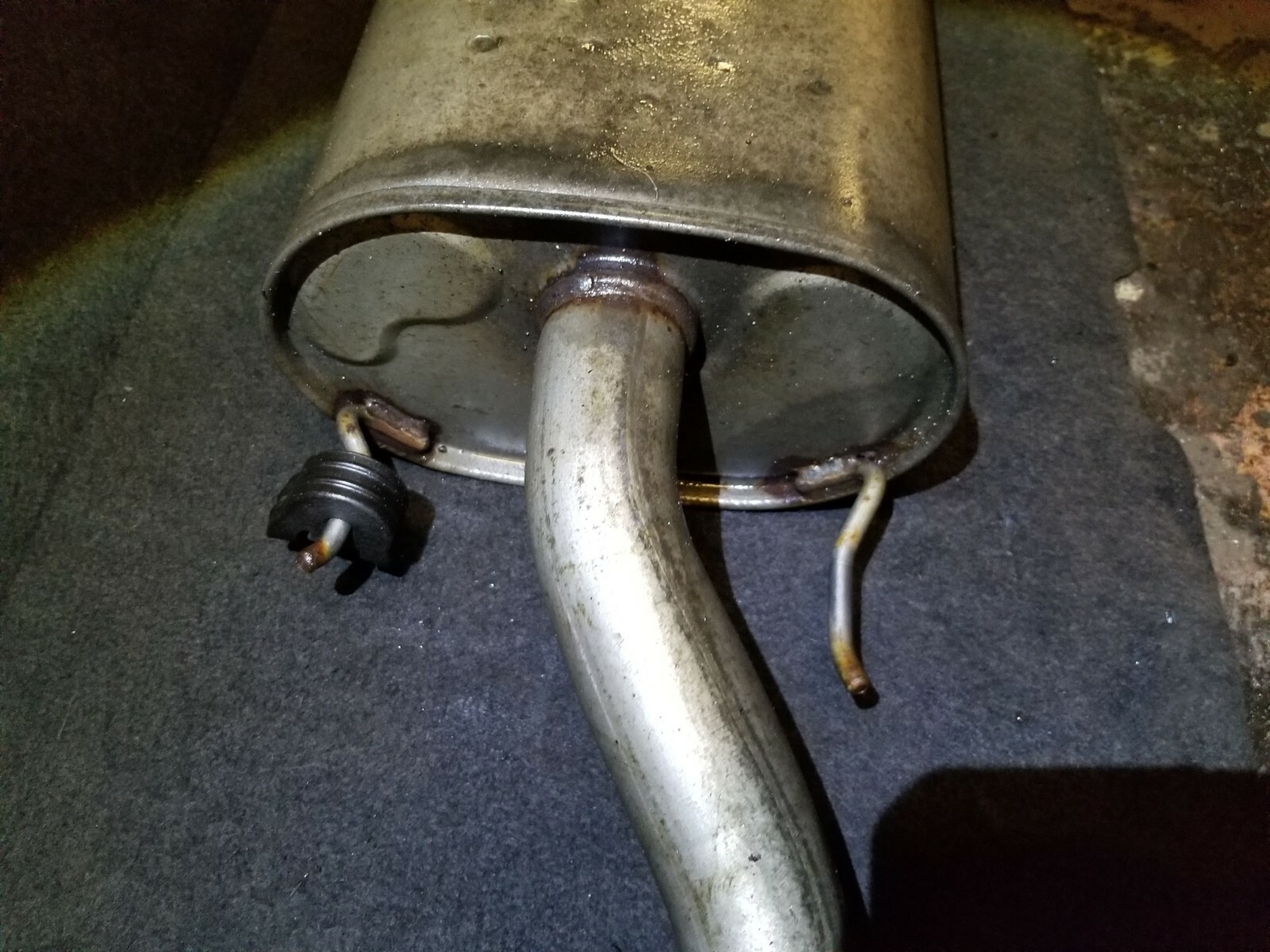 07 08 09 10 11 12 13 CHEVY IMPALA EXHAUST MUFFLER 3.6L REAR DRIVER SIDE