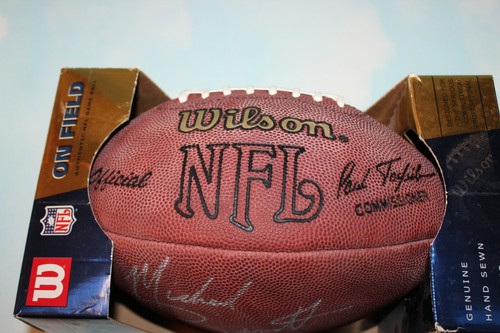 Michael Bennett Minnesota Vikings Autogramm Full Size Football - Bild 2 von 4