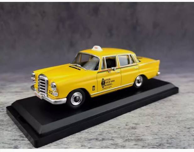メルセデス ベンツ200D タクシー　1/43 メルセデス ベンツ200D タクシー 1/43 メルセデス ベンツ200D