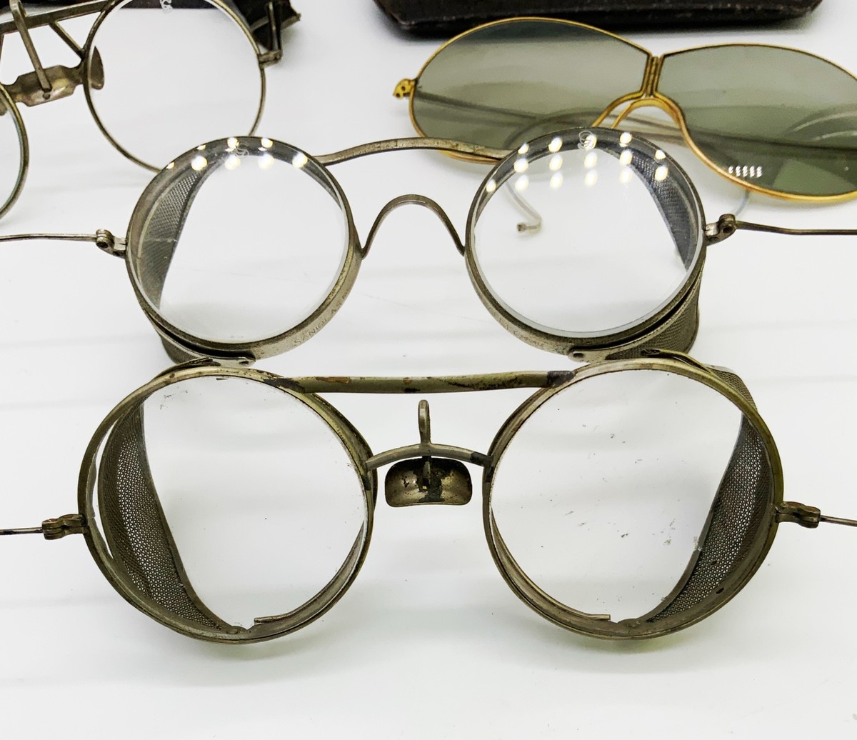 4 Pair antique vintage goggles Willson Tin 1912 Patent