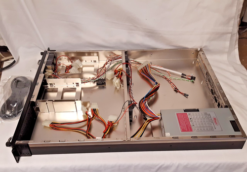 COMPUCASE IPC 1U SERIES, SERVER CHASIS, 19" RACK MOUNT, PSU, ACCESSORY KIT INCL. - Picture 5 of 15