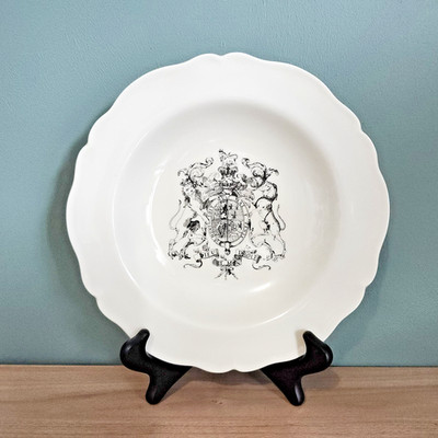 Colonial WILLIAMSBURG King's Tavern 9.75'' Shallow Soup Plate Restaurantware