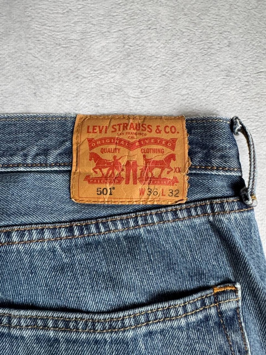 Vintage Levi's 501 Men's Jeans Straight Leg Medium Wash Blue Denim