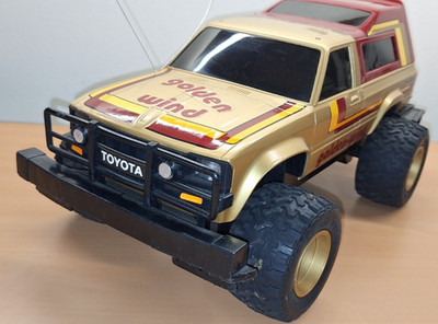 1/10 Nikko Japan TOYOTA Hilux Golden Wind 2 Gänge 2WD+4WD Licht Rarität von 1982