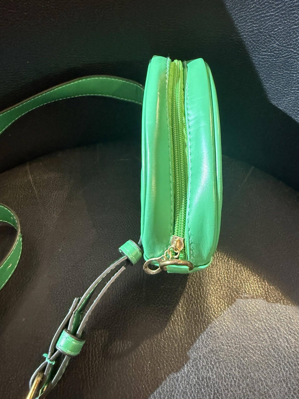 Picture 4 of 5