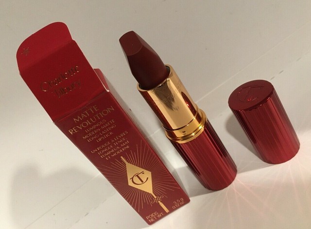 charlotte tilbury magic red