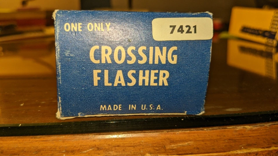 Louis Marx HO Accessories #7421 CROSSING FLASHER BOX ONLY very nice RARE! - Image 2 of 4