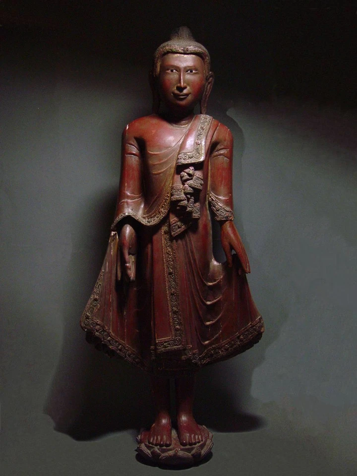 MANDALAY BIRMANO PERÍODO BUDA DE PIE. MADERA. MYANMAR SIGLO 18/XIX. Altura: 90 cm Foto 2 de 4