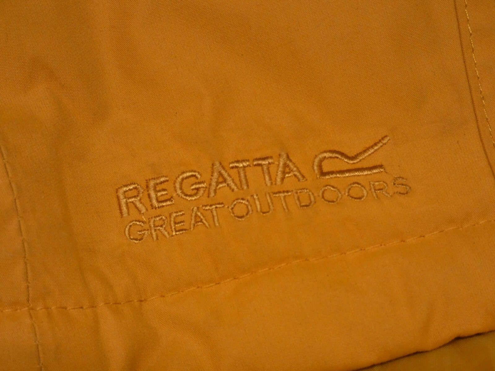 REGATTA Hooded Jacket / Coat In Dark Mustard Yellow UK Size 12 USED