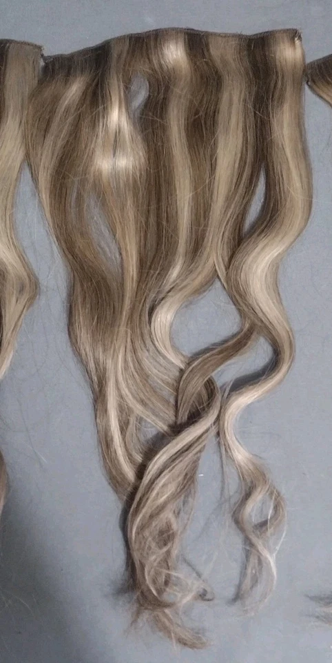 SHE CLIP & GO BY SHILO EXTENSIÓN DE CABELLO 100% CABELLO HUMANO 7 PIEZAS 18" MARRÓN RUBIO Foto 4 de 4