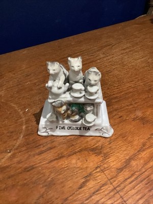 Antique 1865 Fairing Cats & Kittens Figurine Five O'Clock Tea 9cm X 10 X 5.5cm
