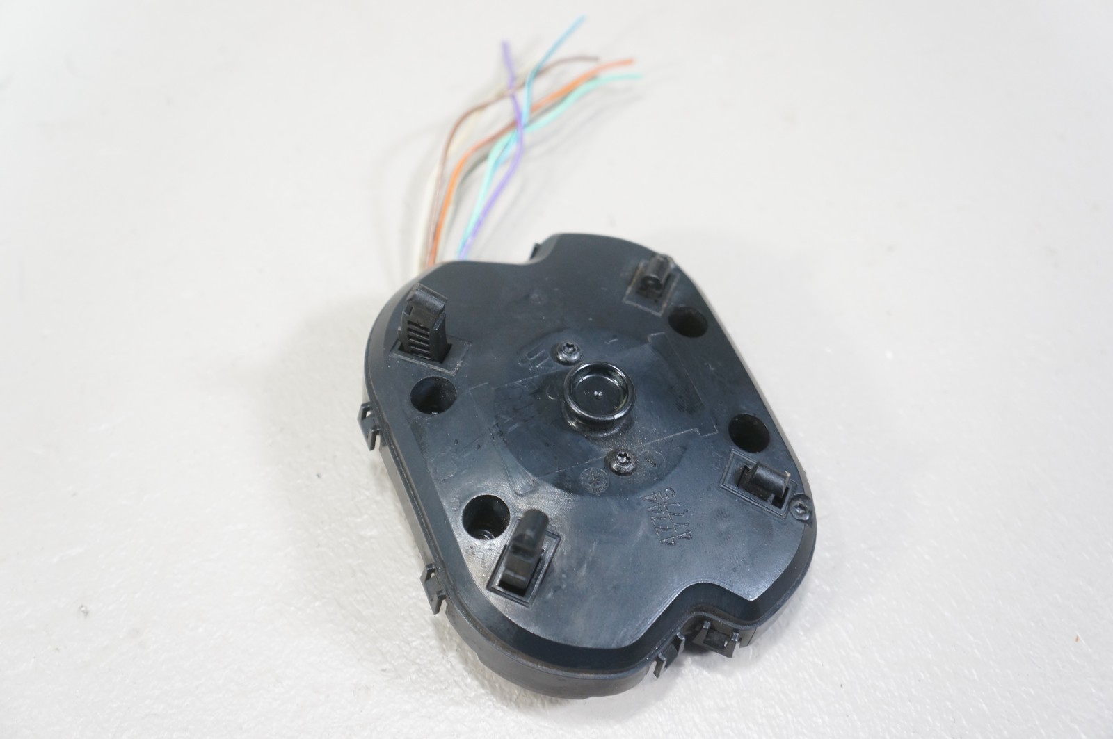 2007-2014 chevrolet tahoe right passenger mirror glass motor actuator oem