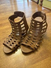 American Eagle Caged Gladiator Sandals Brown Peep Toe Cutout Design Girls Size 2
