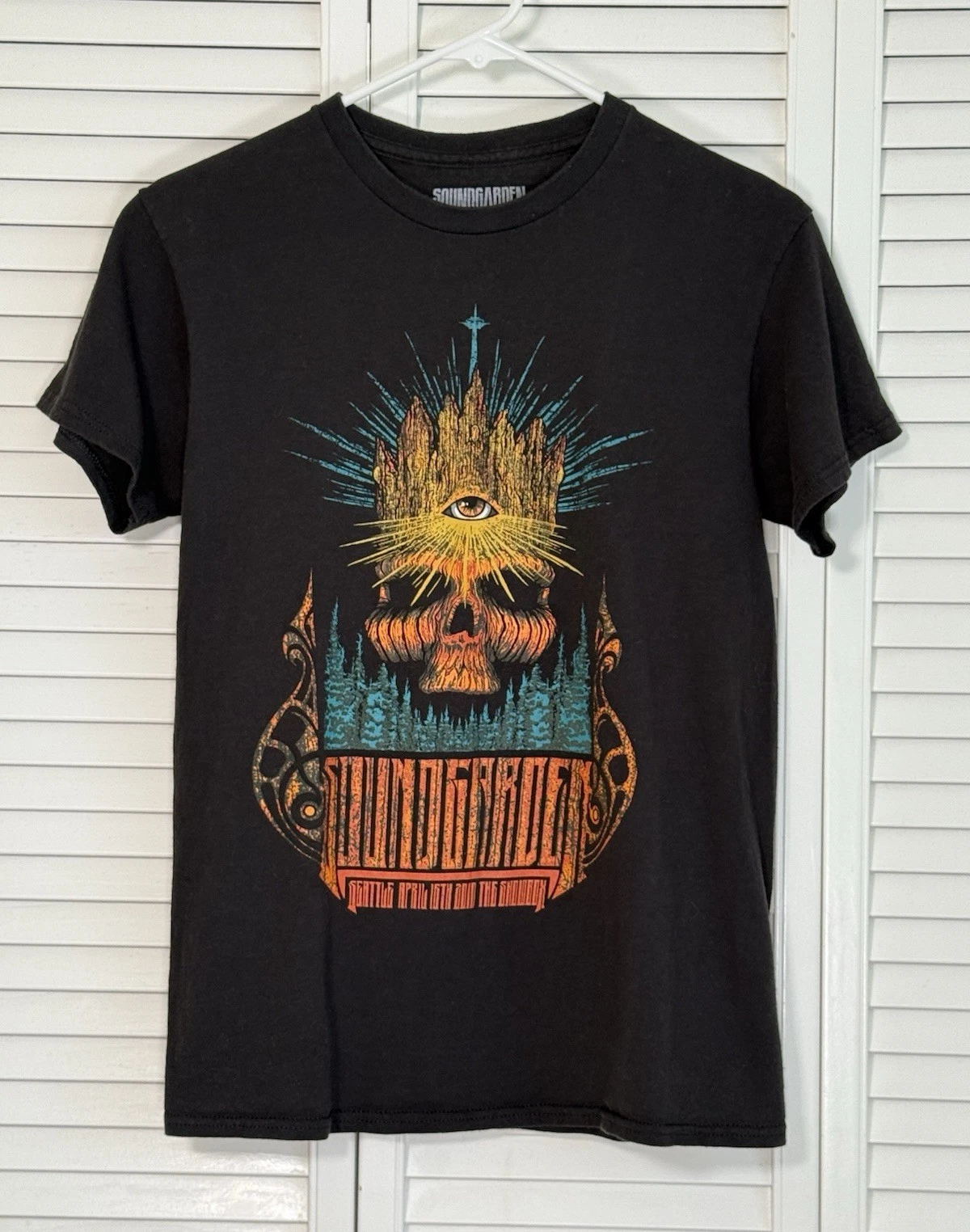 Soundgarden Men's T-Shirt Skull Eye Short Sleeve Crewneck Graphic Tee Small