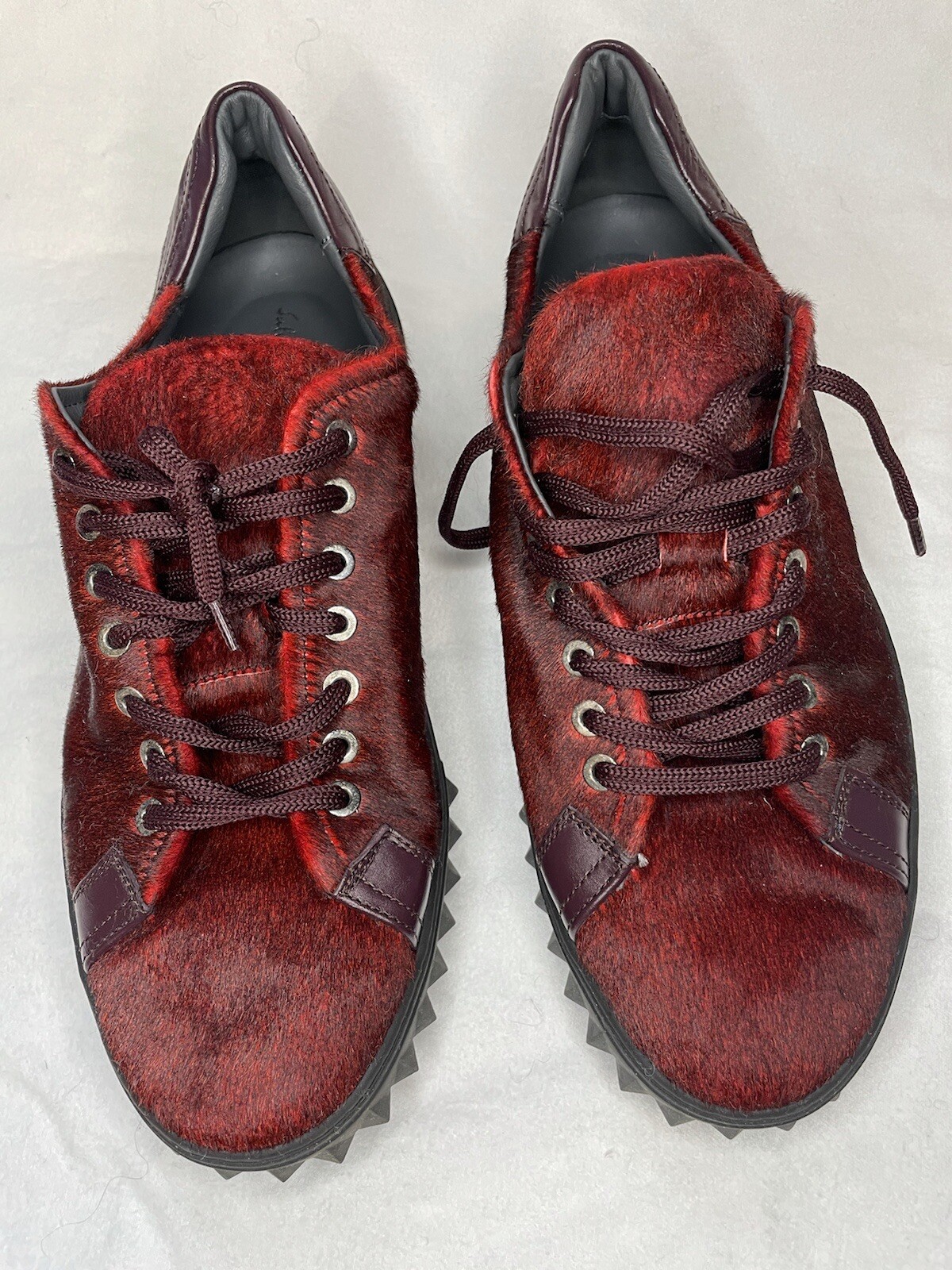 scarpe salvatore ferragamo scarpe sneakers pelliccia di pony rosso taglia 9 allacciate