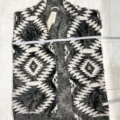 White Faux Fur Aztec Sweater Vest Size 
