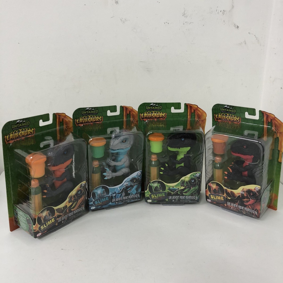 Fingerlings Untamed Lavasaur Dino Trex Raptor Flame Rocky Sledge