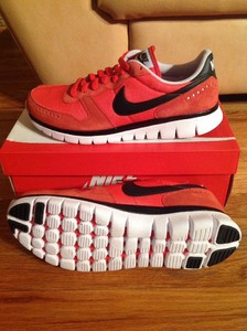 nike brs trainers