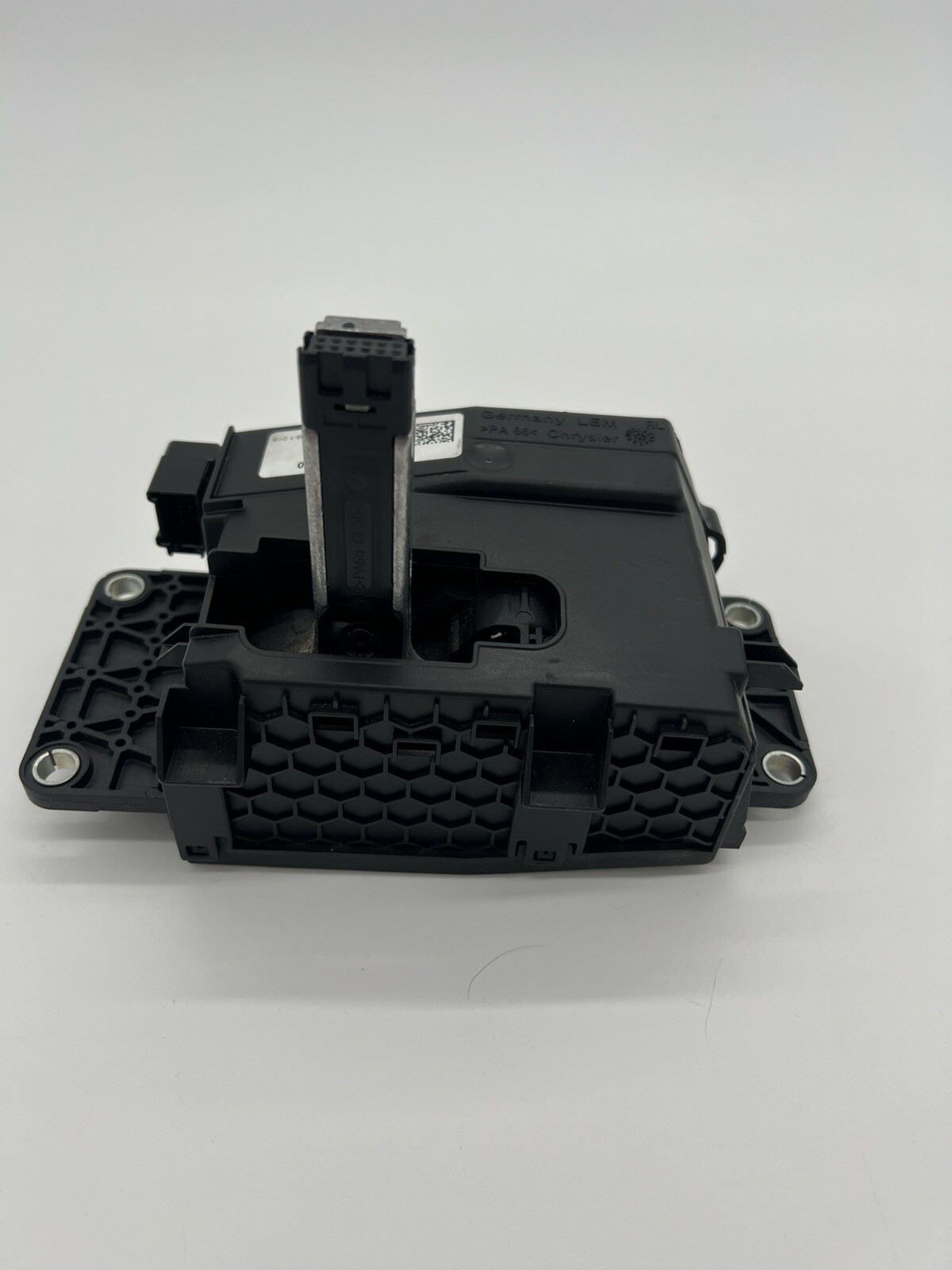 2014-2017 MASERATI GHIBLI S AT FLOOR SHIFTER GEAR SELECTOR OEM 6700317400