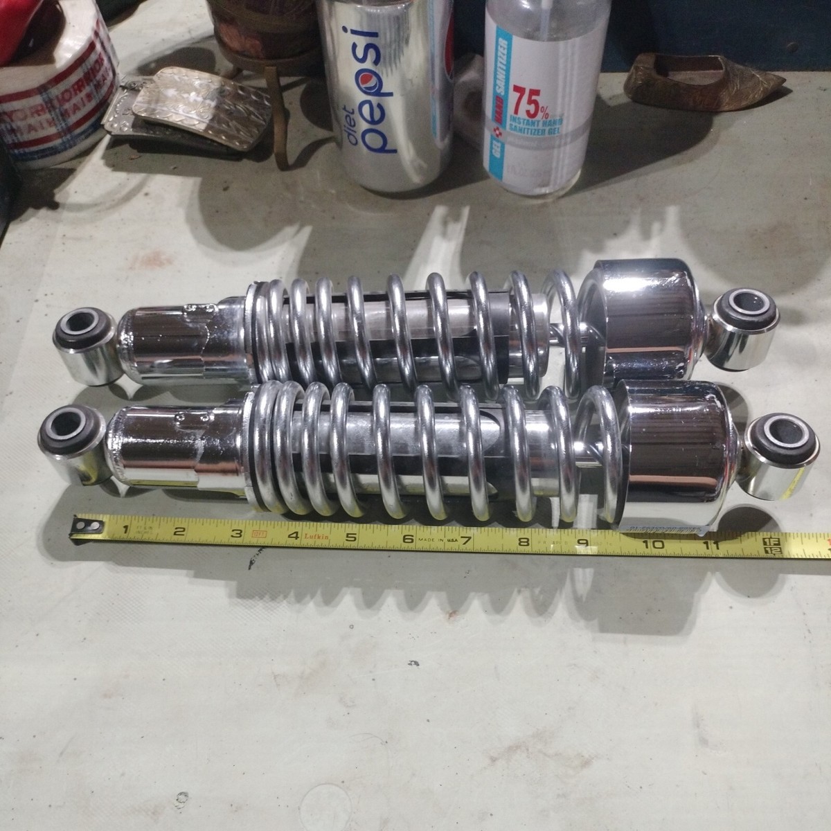 2-HARLEY DAVIDSON OEM SHOCKS-#54568-09-NEARLY NEW-SELLING AS A SET 