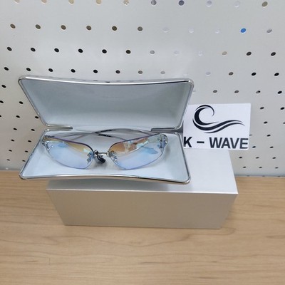 Gentle Monster/ Ttl 02/ Glossy Silver Metal/ SquareSunglasses/ Silver/Clear