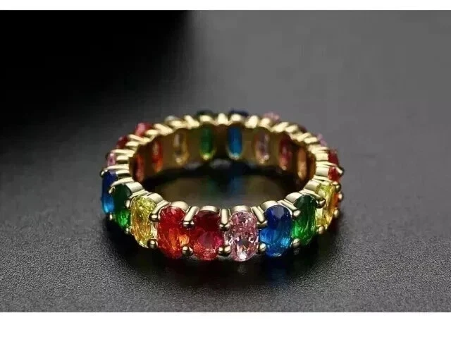 Anillo de eternidad completo multicolor de corte ovalado de 2,70 quilates enchapado en oro amarillo de 14 quilates Foto 3 de 4