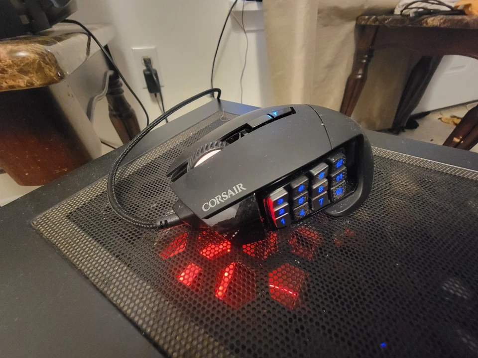 Cyberpower Pc Gaming Computer. Water Cooled Cpu. Monitor and Corsair Mouse Combo - Image 3 of 4