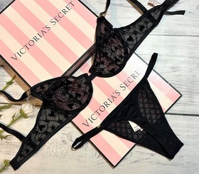 Victoria's Secret Mesh Hearts Lace Logo Unlined Bra Thong Set Black