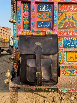 Men's Antitheft Backpack Travel Laptop Watched Leather Vintage Bag