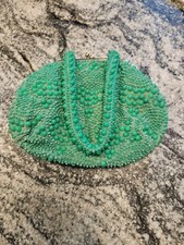 A Vintage Green Beaded Clutch Purse w/A Metal Clasp Closure. Excellent Condition