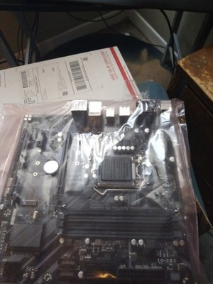 GIGABYTE H370M DS3H Intel Motherboard LGA1151 DDR4 Gen8/9 w/ I/O Plate