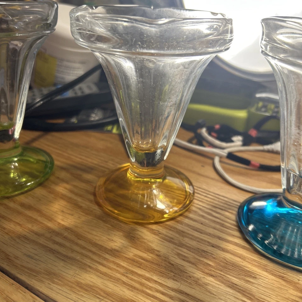 Vintage Libbey Crisa 4 Conjunto Pedestal Sorvete Sundae Multicolorido Vidro Colorido - Imagem 4 de 4