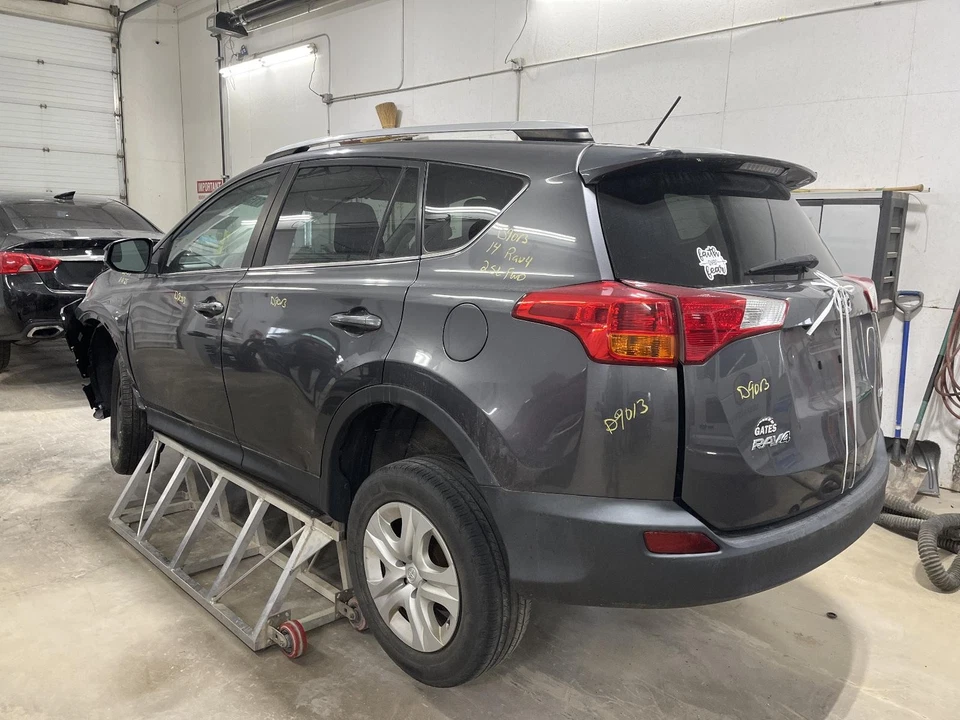 Used Wheel fits: 2014 Toyota Rav4 17x6-1/2 steel Grade A - Image 3 of 4