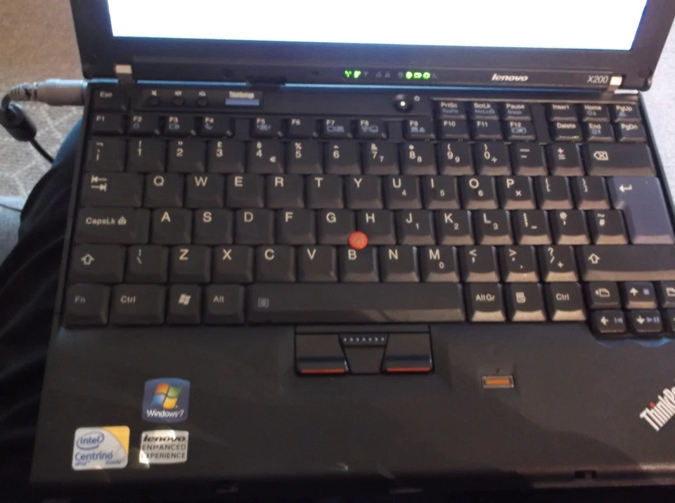 Thinkpad X200 Laptop 2.40 GHz Dual Core 6GB RAM 128GB SSD - Linux Mint!! - Image 4 of 4