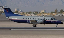 Embraer EMB-120ER Brasilia United Express (SkyWest) Desk Wood Model Large 1/48