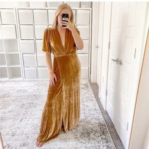 sage green and champagne bridesmaid dresses Flare Sleeves Sage Green Bridesmaid Dress with Buttons main image 0