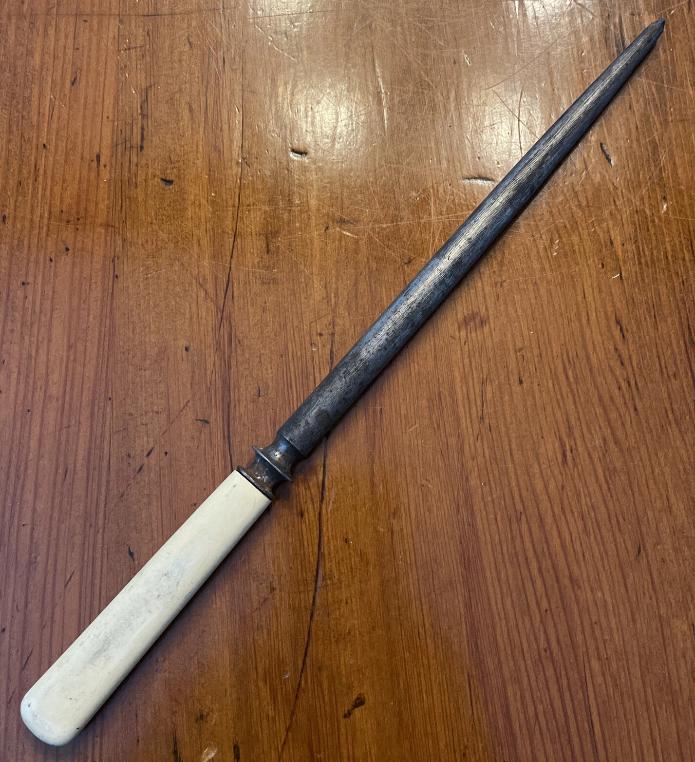 ANTIQUE OLD KNIFE BLADE HONING STEEL ROD STICK SHARPENER, COOL AGE/PATINA