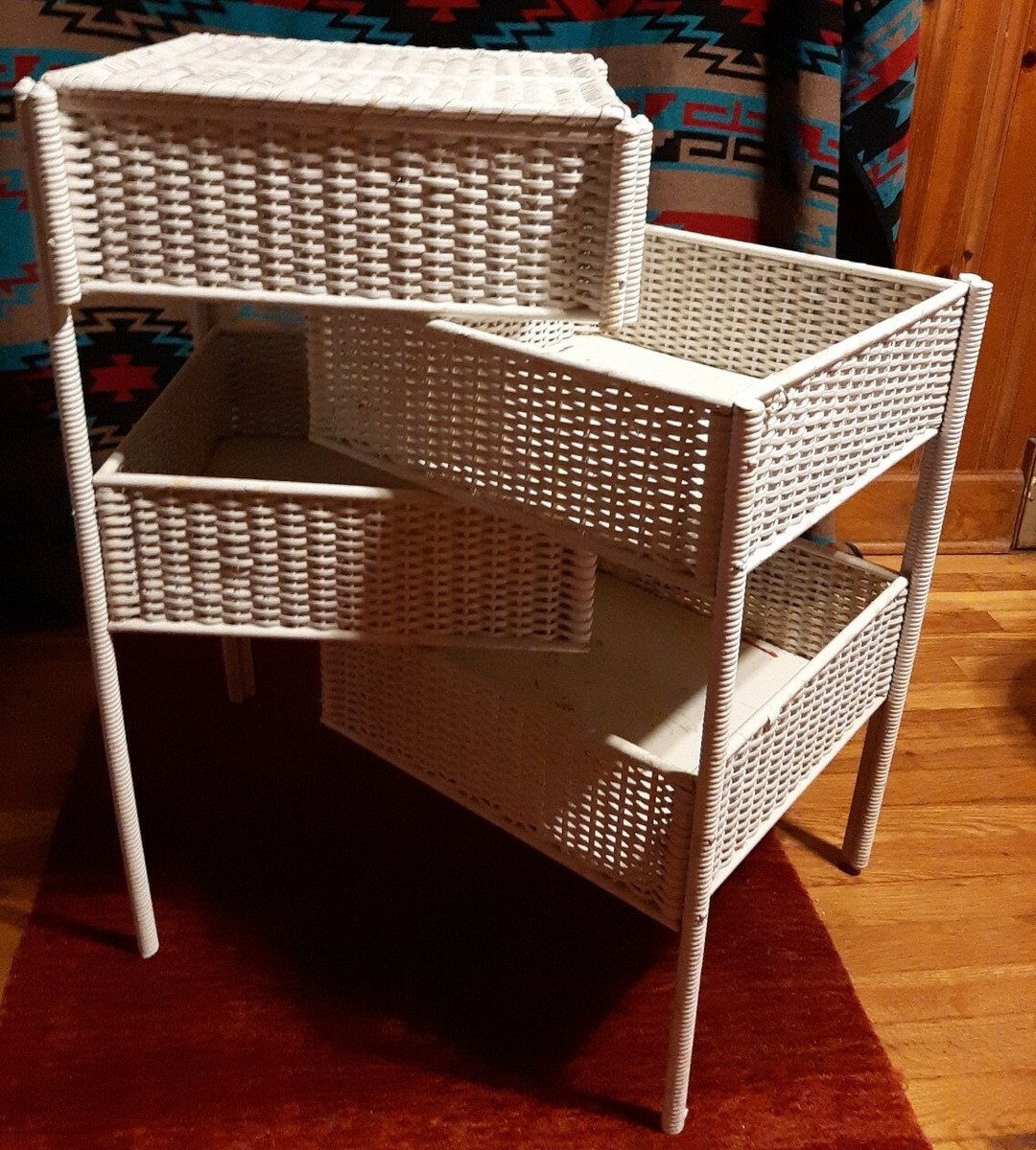 ビンテージナーサリー　ウィッカーベビー Antique Wicker Baby Dresser 1920's Era - Clean and