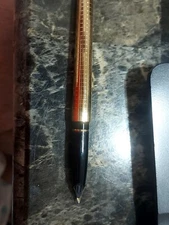 Sheaffer TARGA 1007 Fountain Pen - Geometric Gold Squares, Fine Steel Nib (New)