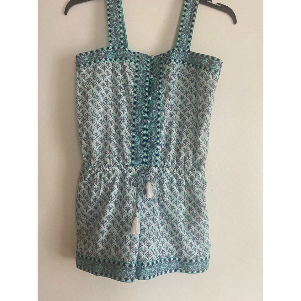 Bermuda Romper Vineyard Vines Bordada Folhas Minúsculas Sem Mangas Tamanho XXS - Imagem 2 de 4