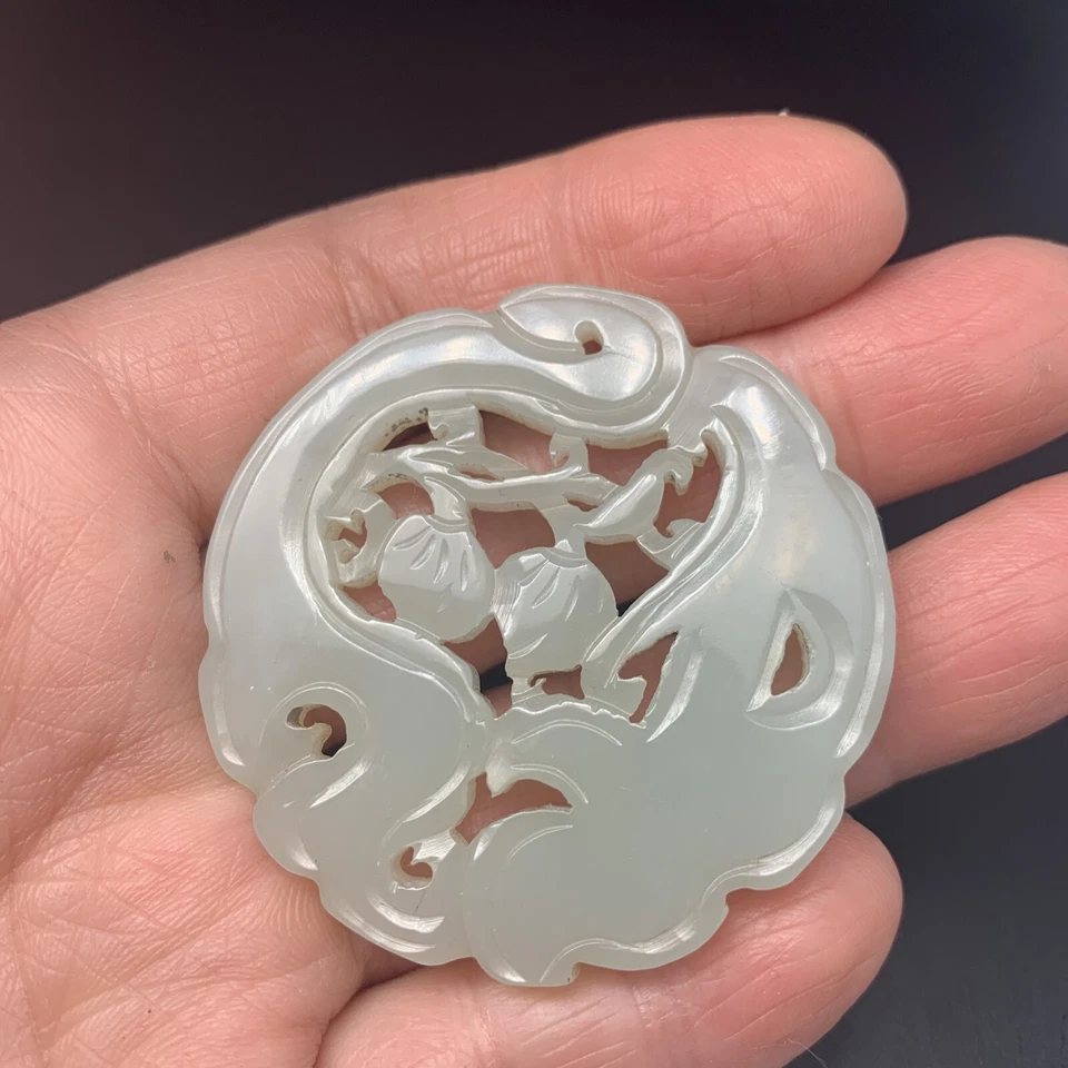 ANTIQUE 19TH C. NATURAL HETIAN JADE CARVED DRAGONS PENDANT - Image 3 of 4