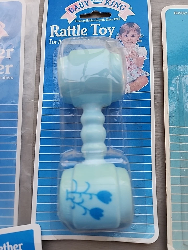 Lote De Colección 12 Chupetes Baby King Clips Sonajeros Estilo Renacido Muñecas Por Favor Leer Foto 3 de 4