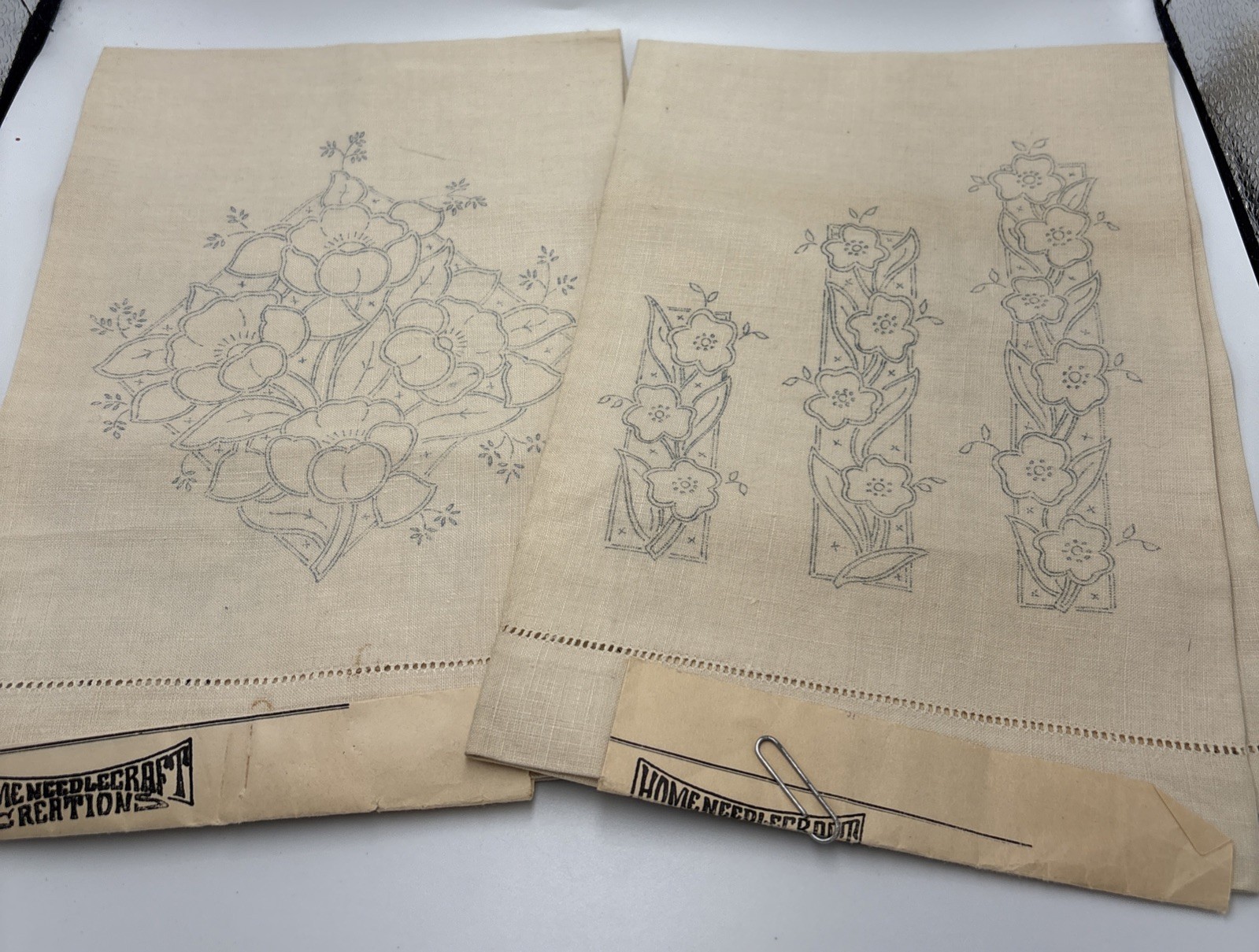 Stamped Linen Fingertip Towels (2) Floral Design Home Needlecraft Creations