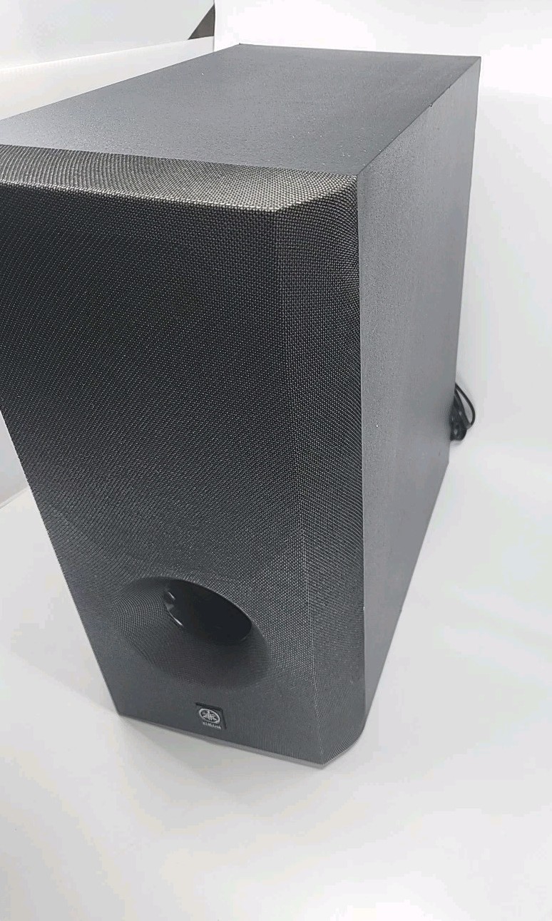 Yamaha SW-201 Powered Subwoofer. 42-50 Watts. 30-200Hz  Tested. Good!