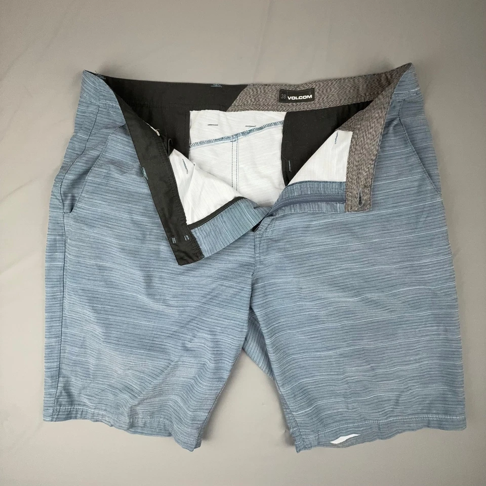 Volcom Shorts Men 38 Blue Striped Surf & Turf Hybrid Stretch Casual Summer - Image 2 of 4